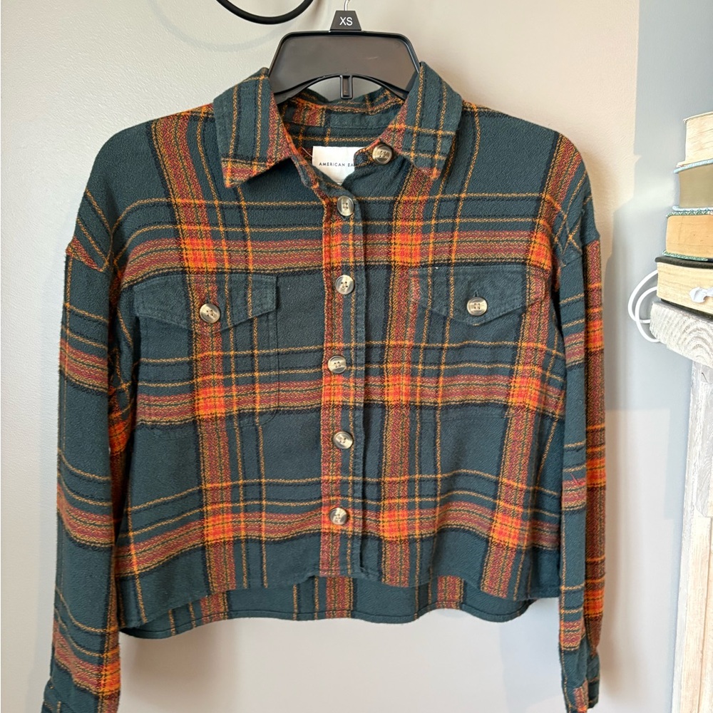 American Eagle Plaid Flannel button down Rust & Green